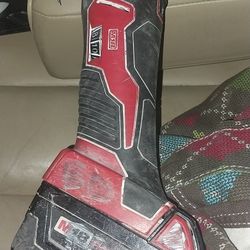 This is a Milwaukee M18 Cordless Multi-Tool, specifically model 2626-20. It is a cordless oscillatin