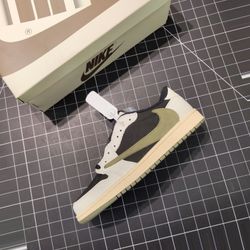 Jordan 1 Low Travis Scott Olive 82