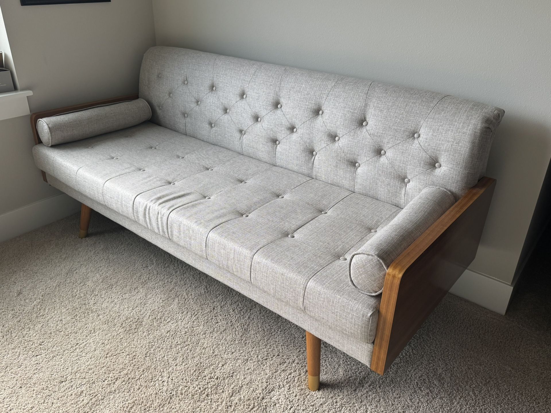 3 Seater Sofa with 2 Pillows