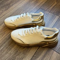 Dolce and Gabban Women Shoe Size 41