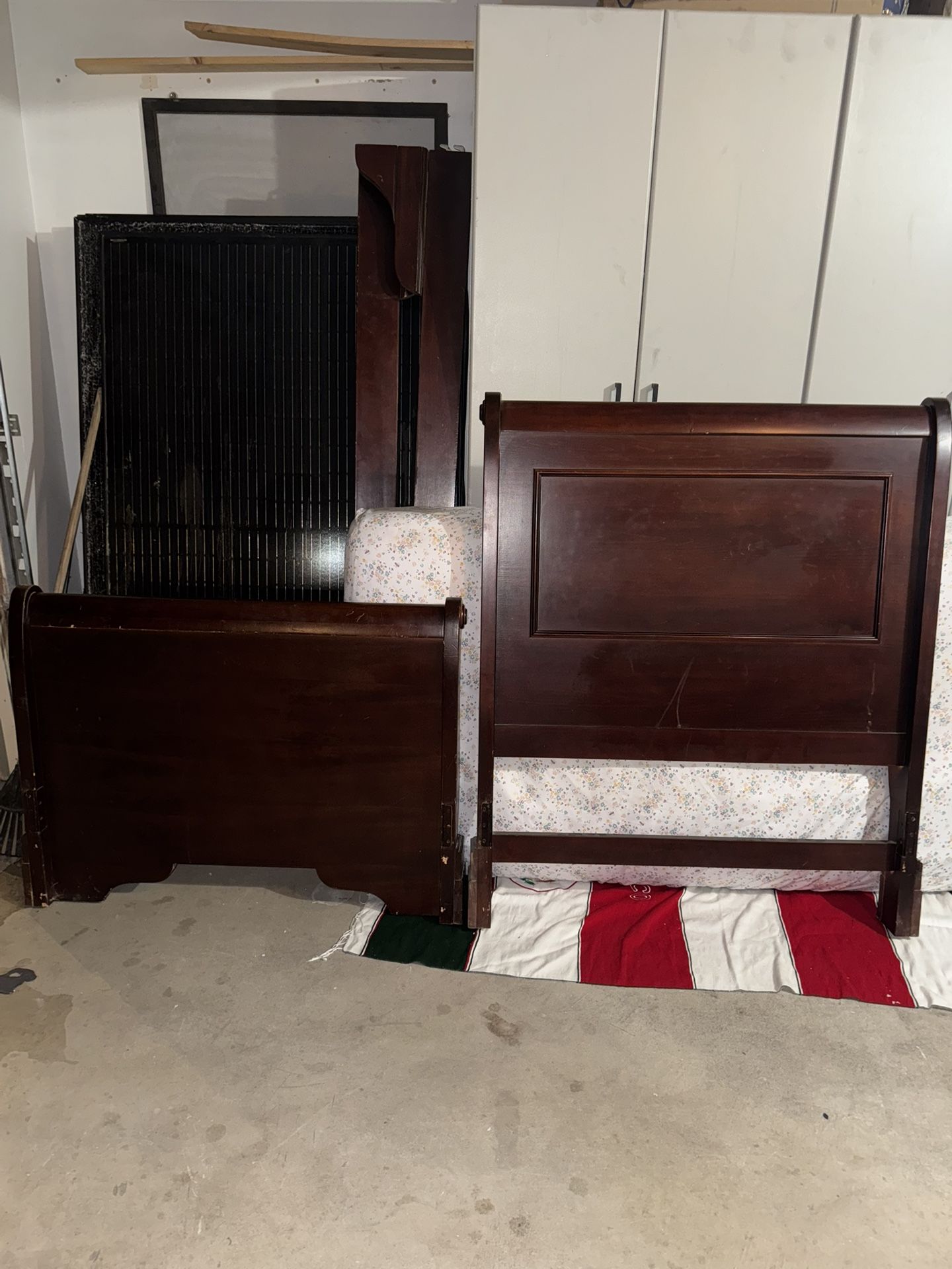 Wooden Bed Frame with ultra plush single mattress