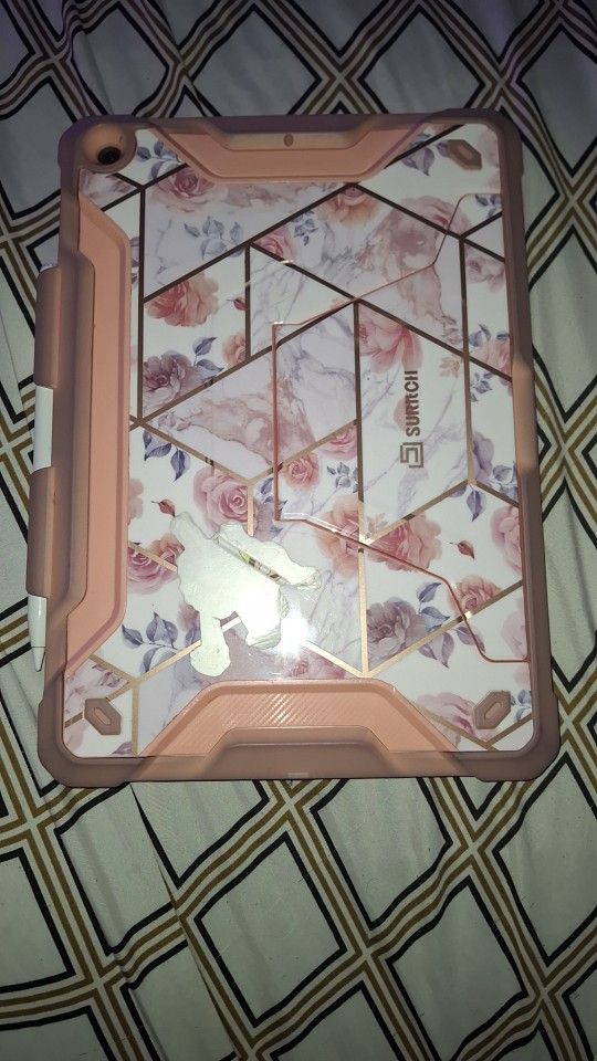 IPad 9th Generation (READ DESCRIPTION)