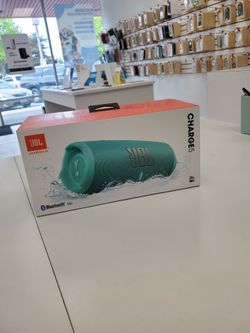 JBL - CHARGE 5 Portable Waterproof Speaker with Powerbank (Brand New) Teal