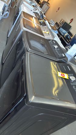 Like new Samsung washer and gas dryer