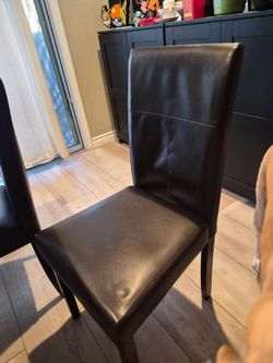 4 Chairs OBO