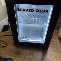Mini Fridge Yukon Jack 
