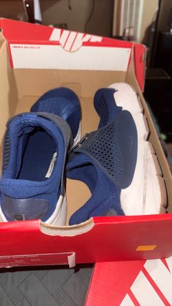 Women’s used Nike Sock Dart