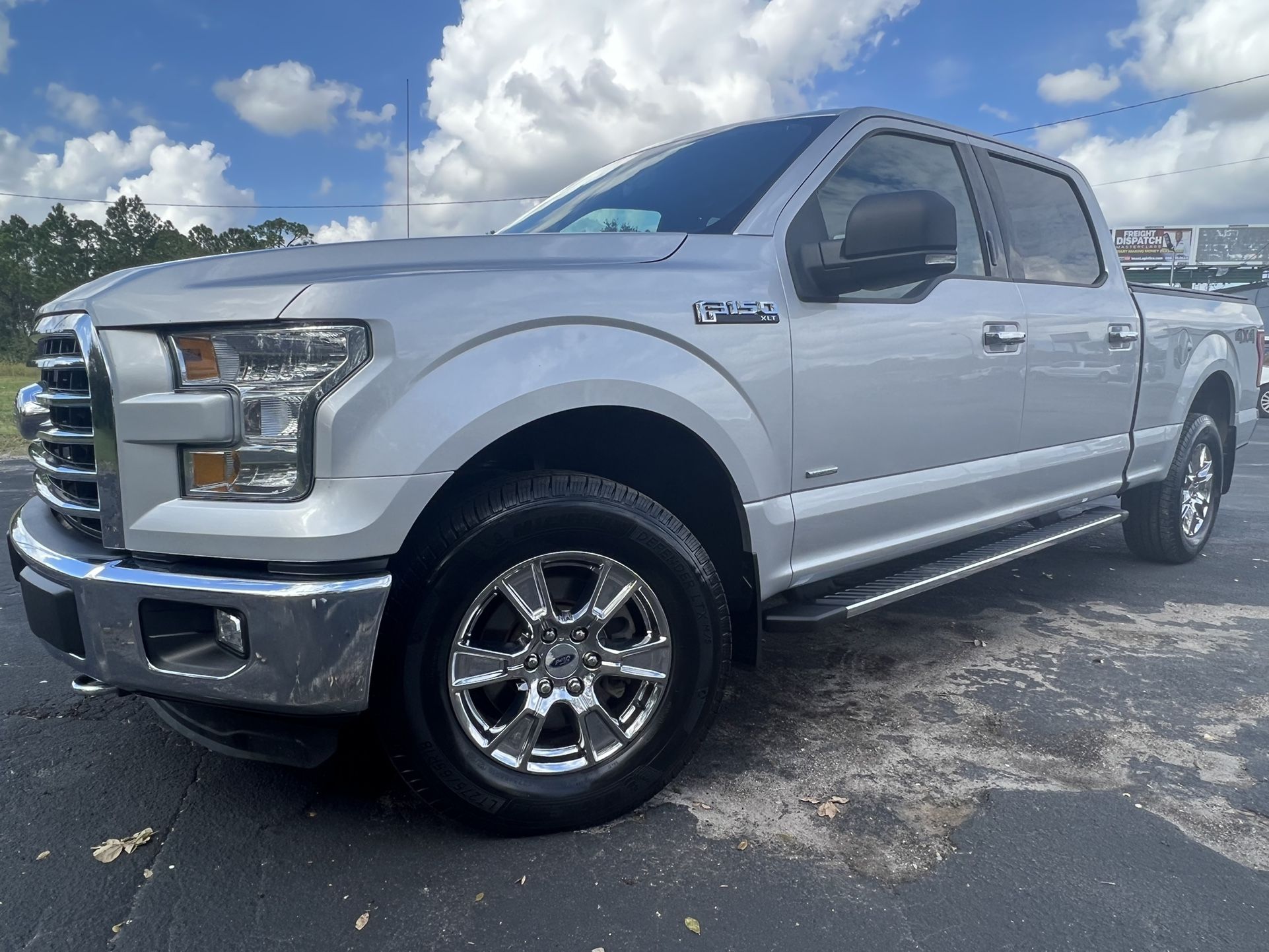 Ford F-150 Super Crew XL 