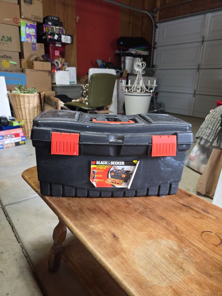 Black + Decker 22" Tool Box Workmate Series 