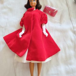 Vintage Brunette Barbie Midge Doll In Reproduction  Red Flair