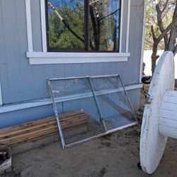 Tengo 4 Ventanas Iguales A Estas 72×48