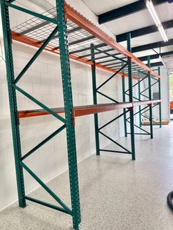 Pallet Racks/ shelving