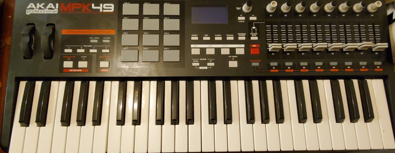 Akai mpk49 midi keyboard controller