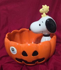 Peanuts Snoopy Halloween Pumpkin Candy Bowl