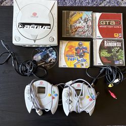 Sega Dream Cast with 5 games
