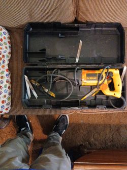 Dewalt Sawsaw 