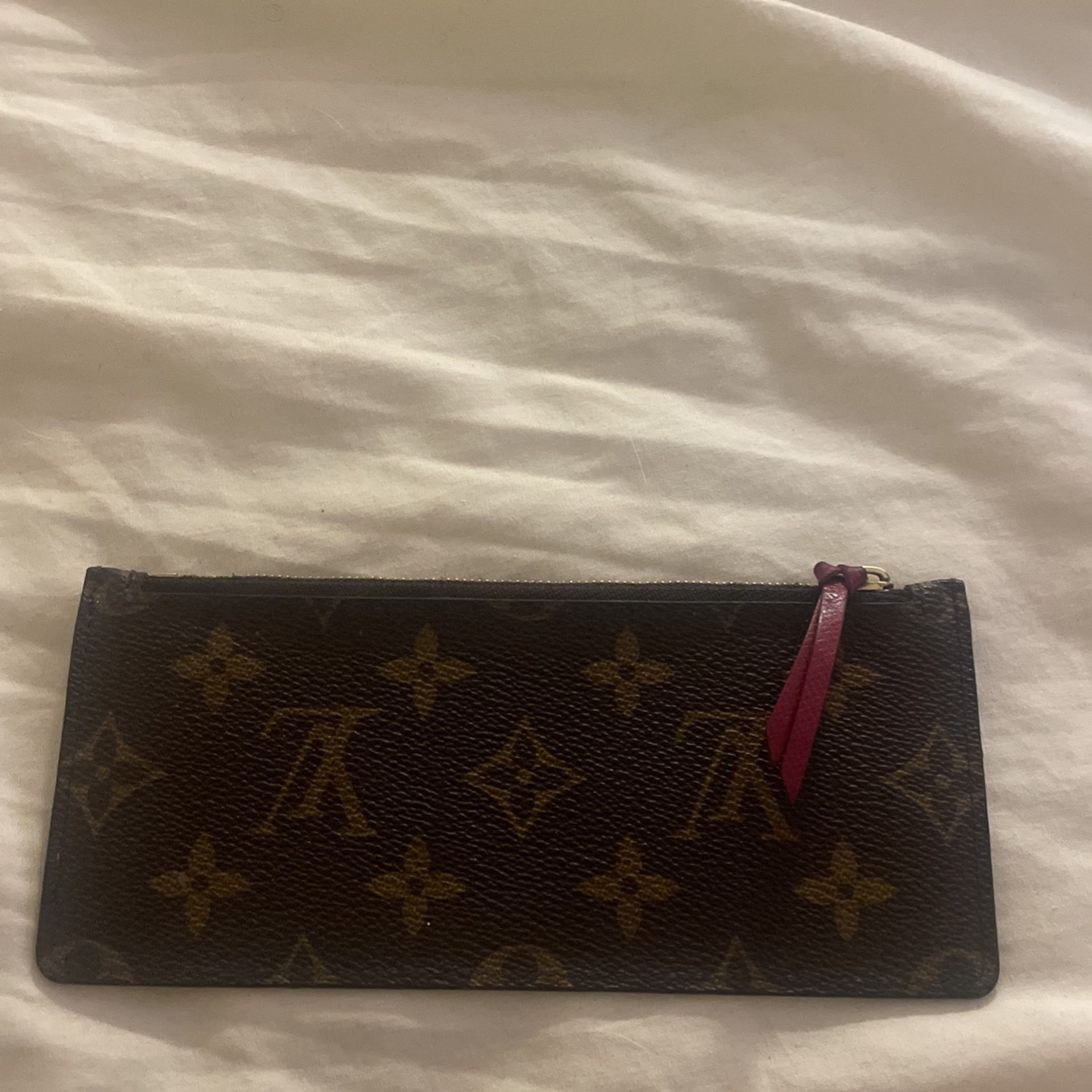 Louis Vuitton Pochette Felicie Zippered Wallet for Sale in Miami, FL