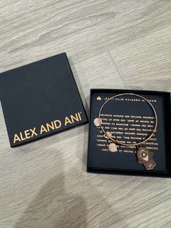 Alex and Ani Hamsa Hand Bangle Bracelet