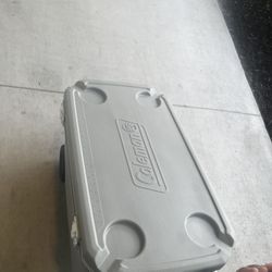 Coleman Cooler (w Wheel)