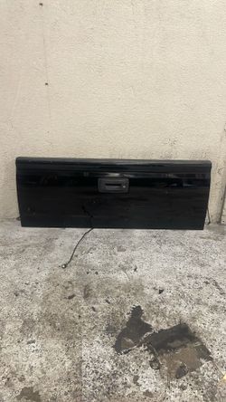 GMC Sierra Tailgate 15-20