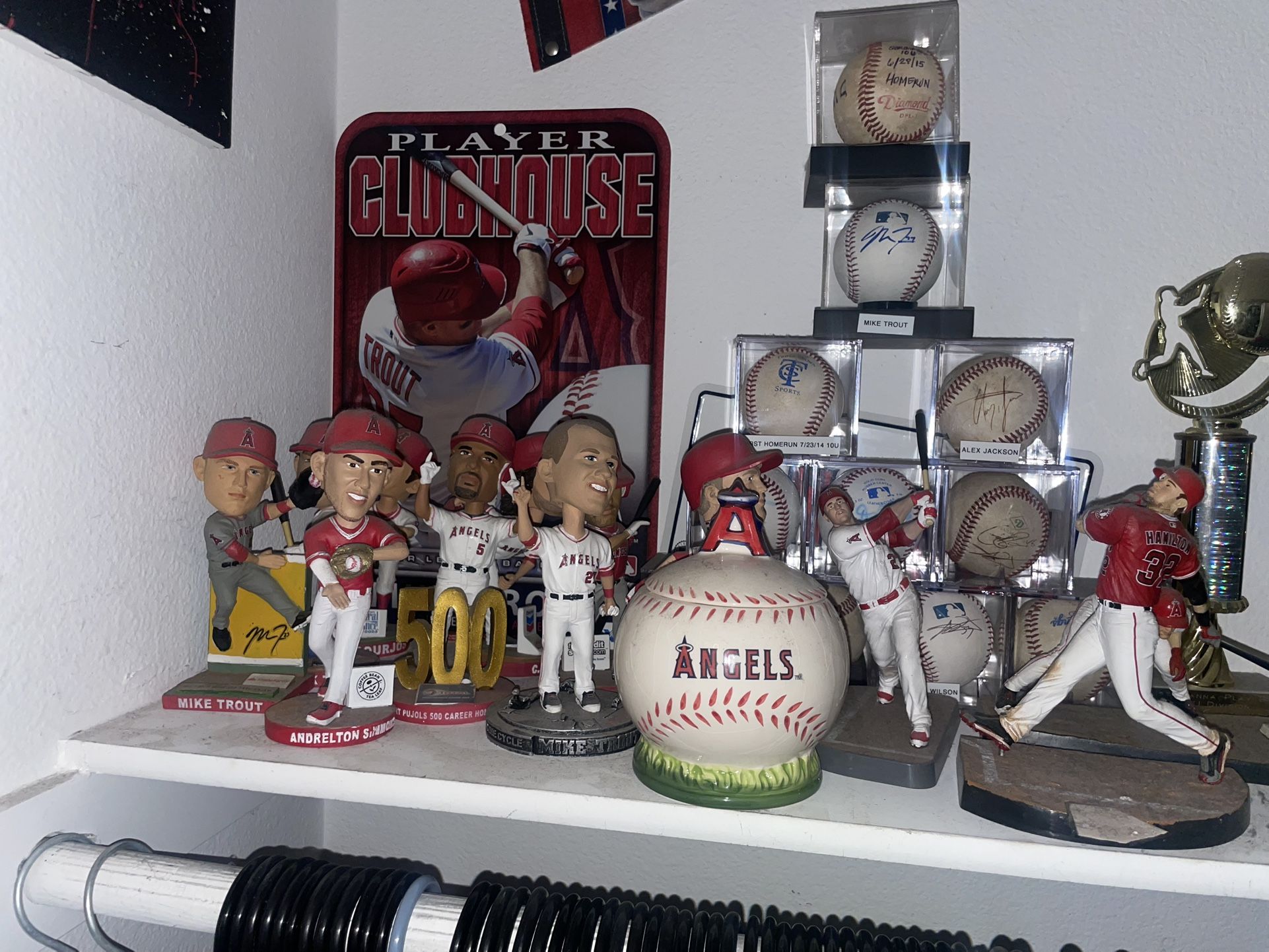Assortment Of Angels Collectibles