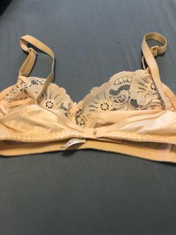 NEW! Hanes Bra