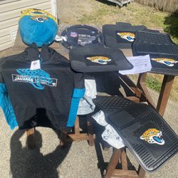 All new embroidered steering g wheel cover , floor mats, stuffie, XXL therma fit Nike hoodie NFL JACKSONVILLE JAGUARS  PICK UP IN ORTING 