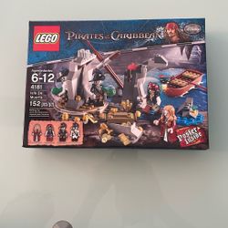 NISB RARE Lego Pirates Of The Caribbean Isla De Muerta 4181 
