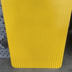 Reflective Aluminum Traffic Signs – 24”x18” (Yellow, 6 pcs – Open Box)