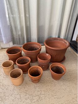 Garden Pots, group of various sizes