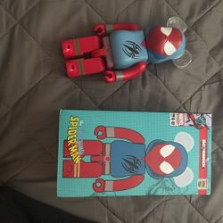 Bearbrick Scarlett Spider 