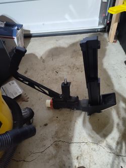 Hardwood Floor Nail Gun