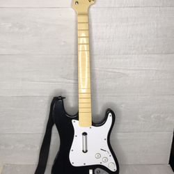 ROCKBAND PS3 PS2 Fender Stratocaster Wireless Guitar  822151