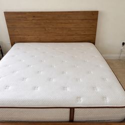 King Mattress Stearns & Foster (Luxury Brand, Clean) - Moving Sale