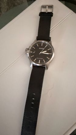 Nixon watch