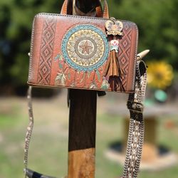 Dream Catcher Mexican Crossbody-Handbag-Artisanal Purse- Mexican Purse- Leather Crossbody- Bolsa Artesanal- Bolsa de Piel Mexicana-Bolsa de Cuero
