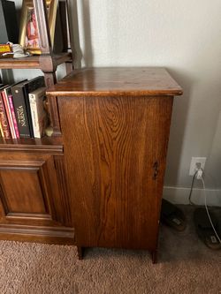 Vintage Oak Record Cabinet / Turntable Stand – Vinyl LP Storage