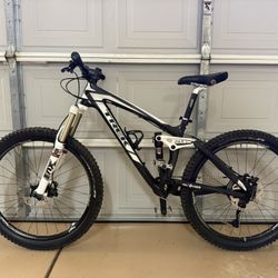Trek Remedy 9.8 Carbon MTB Size Small 