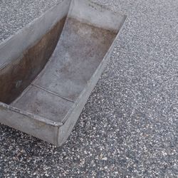 VINTAGE  AUTO SERVICE STATION TIRE BATH