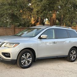 2018 Nissan Pathfinder