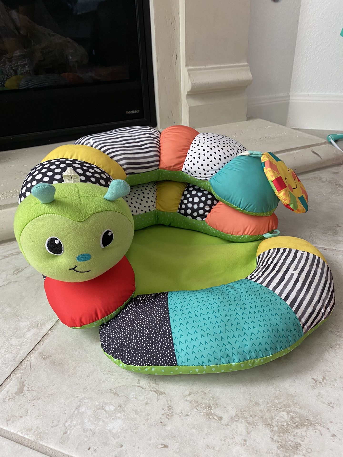 Infantino Prop-a-pillar Tummy Time Pillow