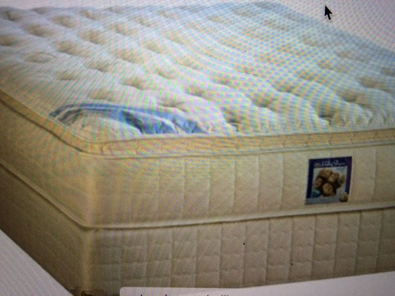 Queen pillow top mattress and box spring set 150