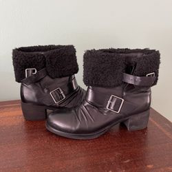 TaraM Boots Black Leather Sockliner Size 9.5