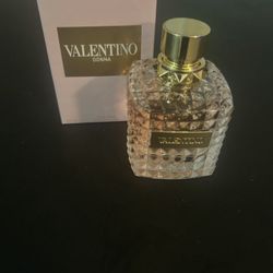Valentino Perfume 