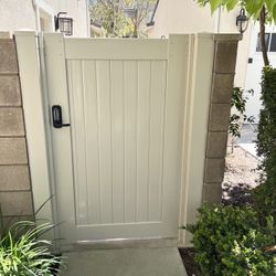 Vinyl Gates