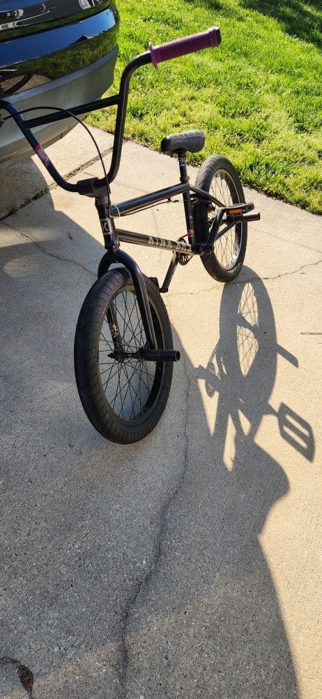 KINK XL BMX Bike