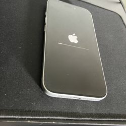 iPhone 16 256GB Unlocked – Great Condition 