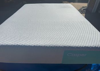 Casper Snow King Mattress, Like New