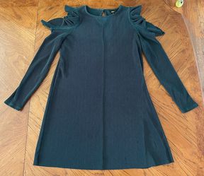 Like New Dark Green Mossimo Stretchy Dress with Ruffled Cold Shoulders Size Small