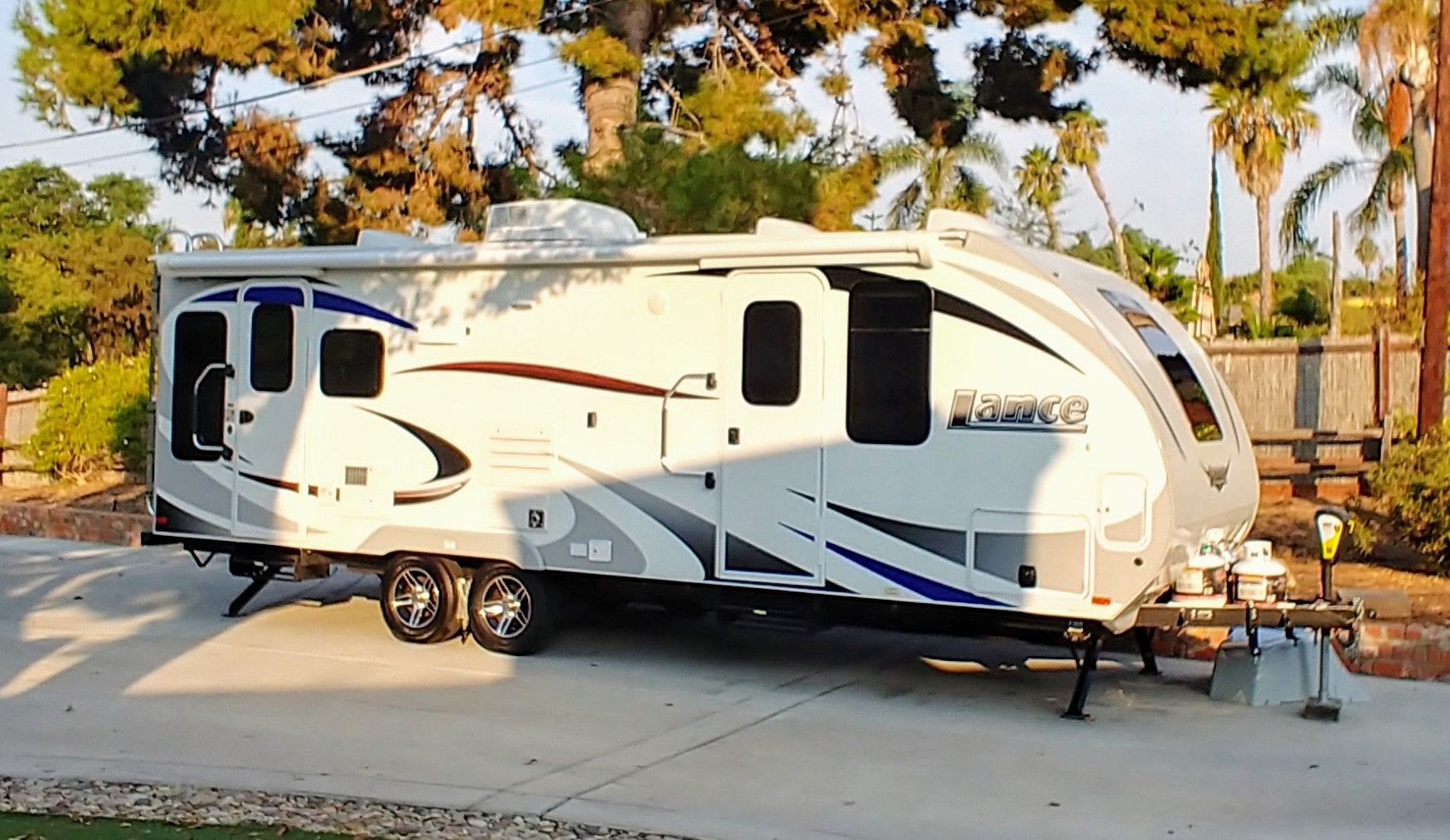 2018 LANCE 2375 TRAVEL TRAILER